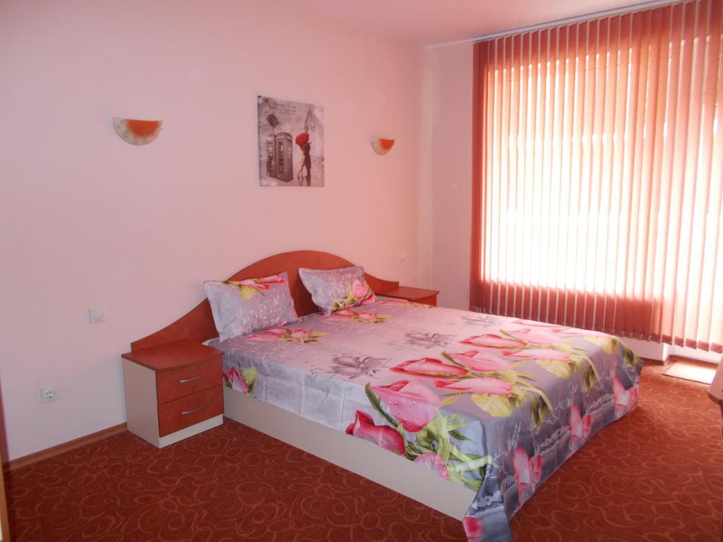 Art Guest House Orchidea Pomorie Exterior foto